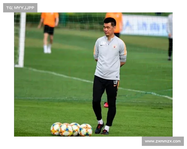 李霄鹏祝贺蓉城在亚冠赛场上为联盟争光 明日全力以赴为中心奋战